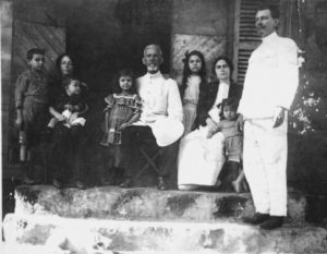 Famille de Lanux à Diego-Suarez (Madagascar) en 1910/1912